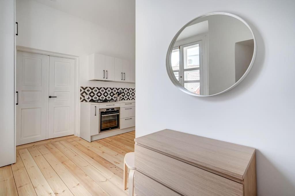 Spacious 2-Bedroom Flat In Old Town By Urban Rent 빌뉴스 외부 사진