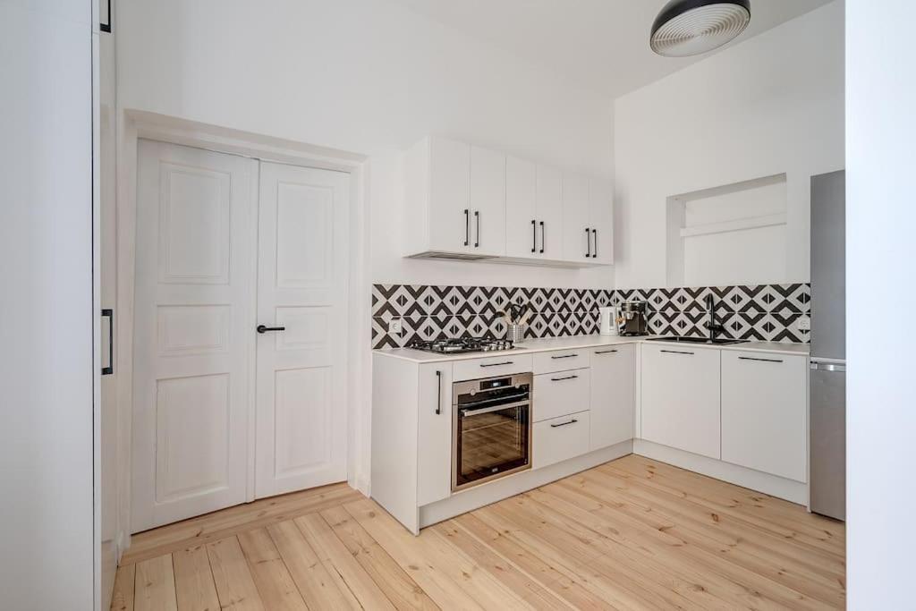 Spacious 2-Bedroom Flat In Old Town By Urban Rent 빌뉴스 외부 사진