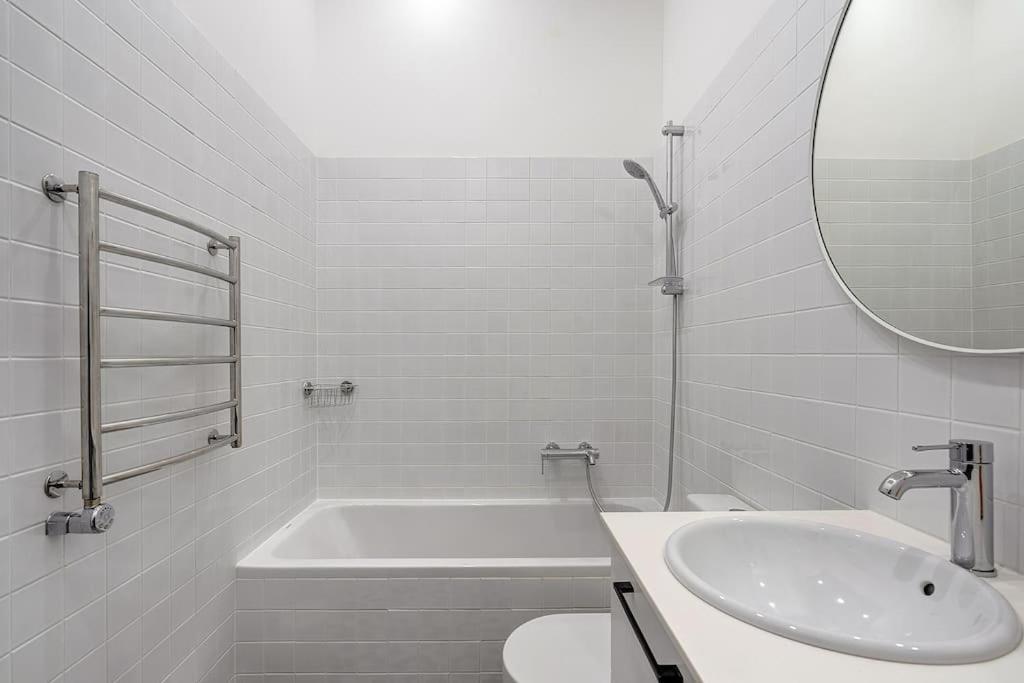 Spacious 2-Bedroom Flat In Old Town By Urban Rent 빌뉴스 외부 사진